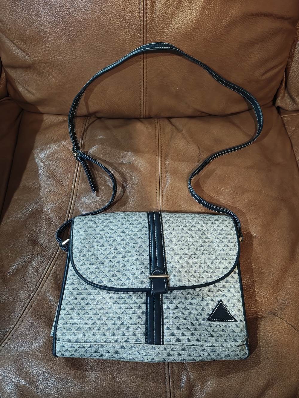 Liz Claiborne Beige and Black Patterned Crossbody Shoulder Bag
